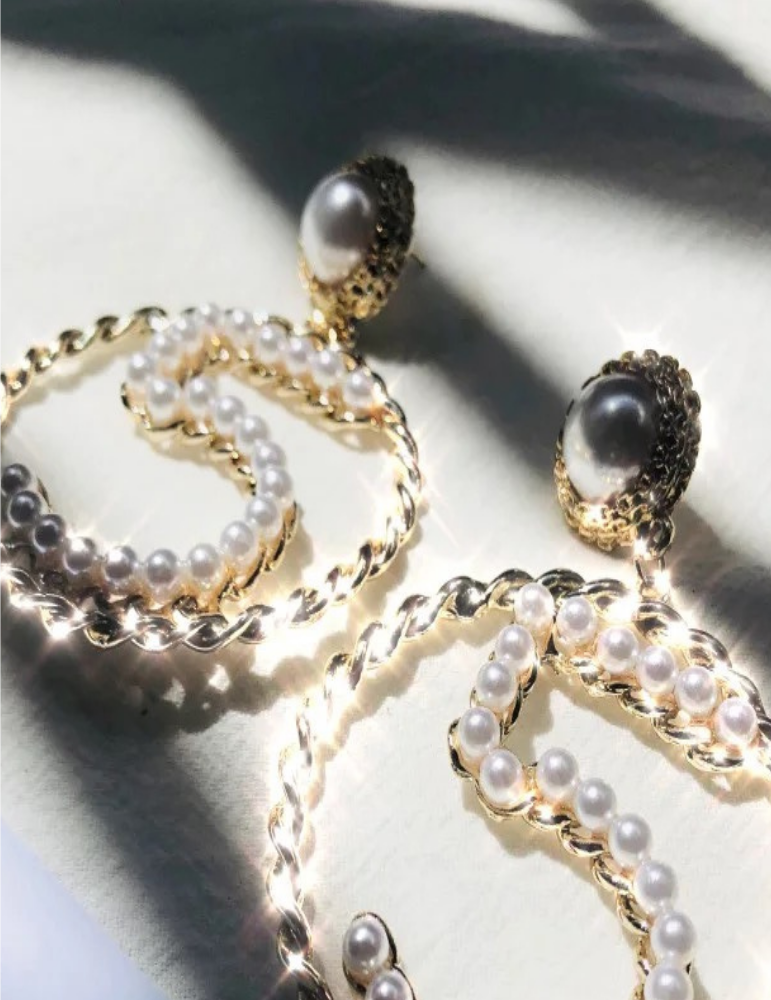 Harper #5 Pearl Earring